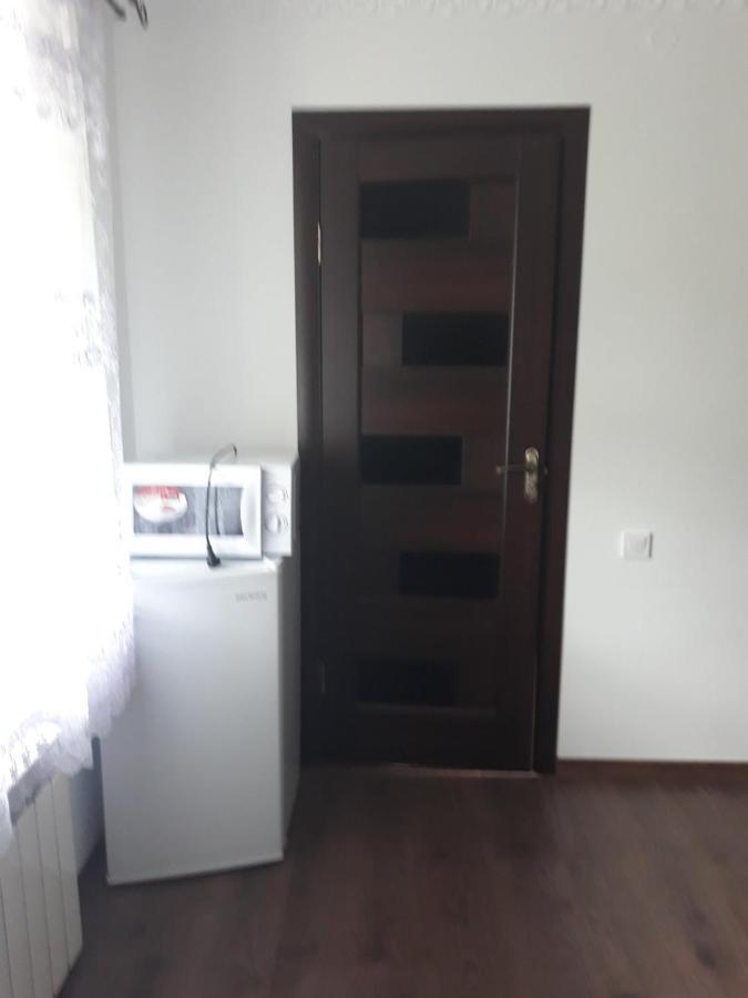 У Михайла Bed & Breakfast Truskavets Exterior photo