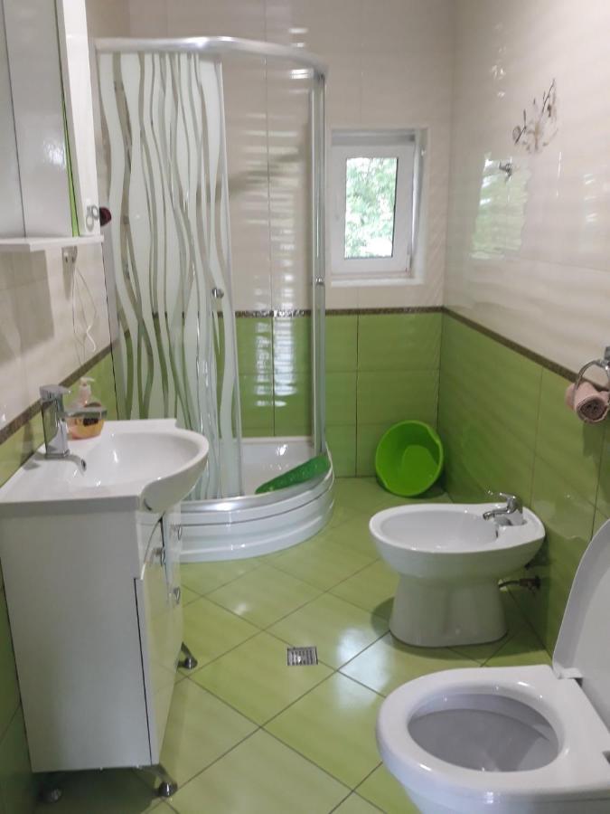 У Михайла Bed & Breakfast Truskavets Exterior photo